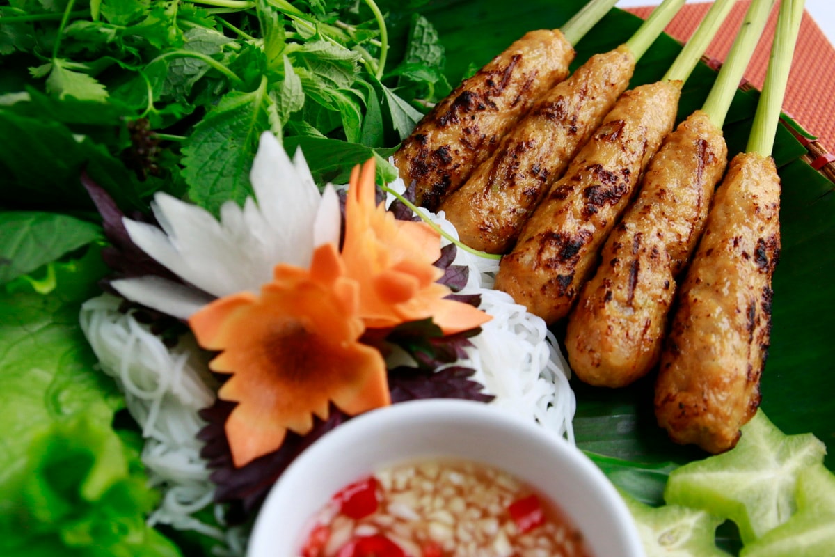 Nem lụi - Grilled Pork Skewers